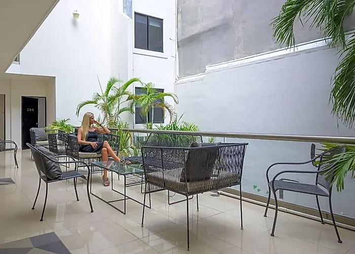 Hotel Aruma